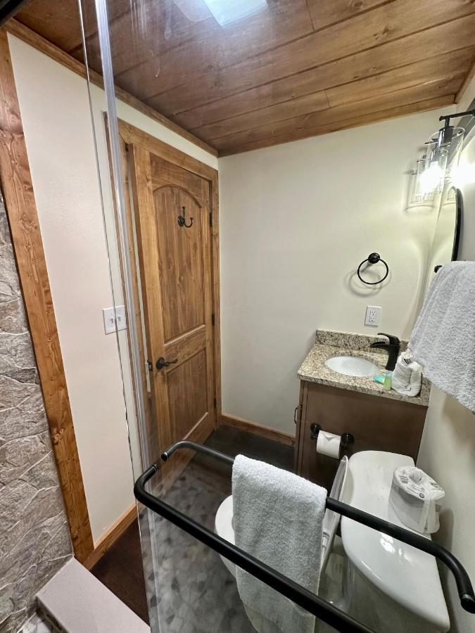 Creekfront Lodge: Brand New! Pigeon Forge Extérieur photo