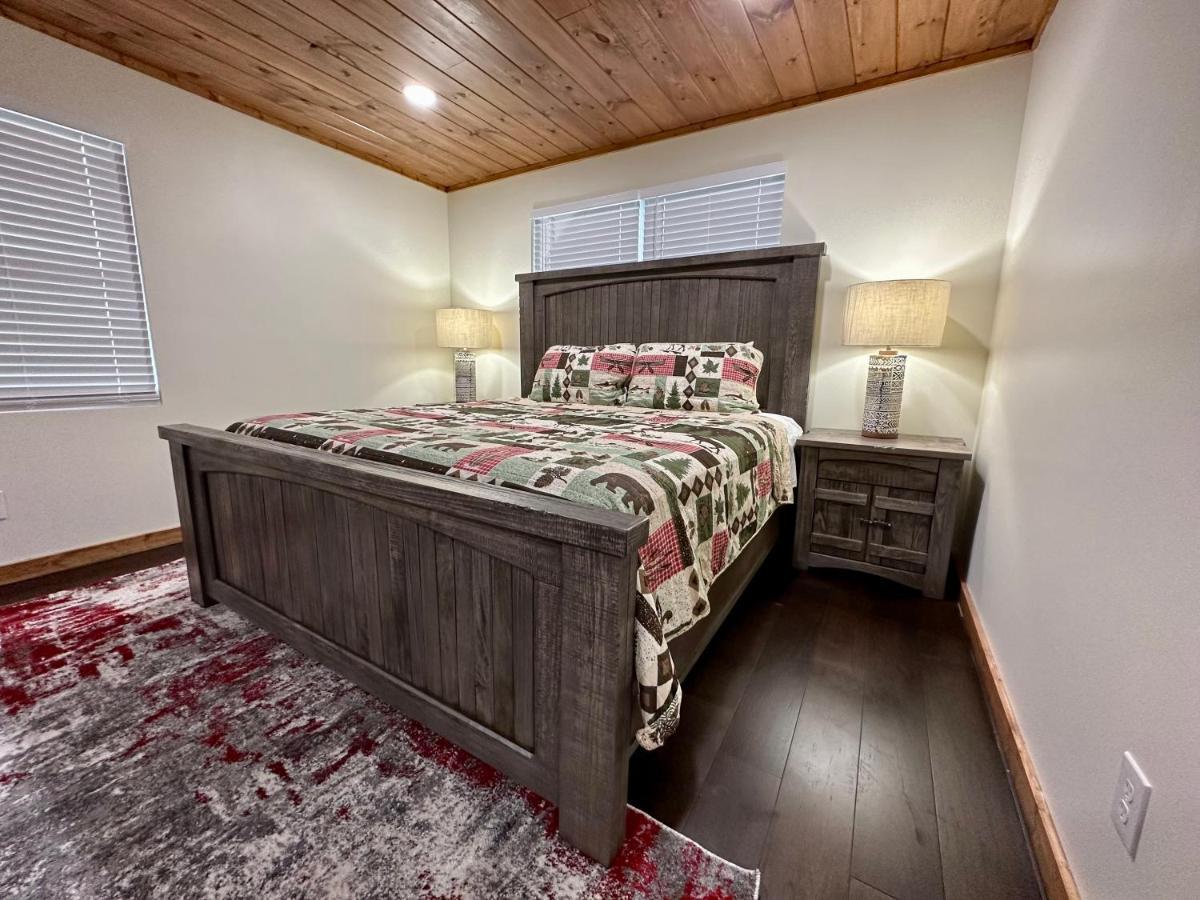 Creekfront Lodge: Brand New! Pigeon Forge Extérieur photo