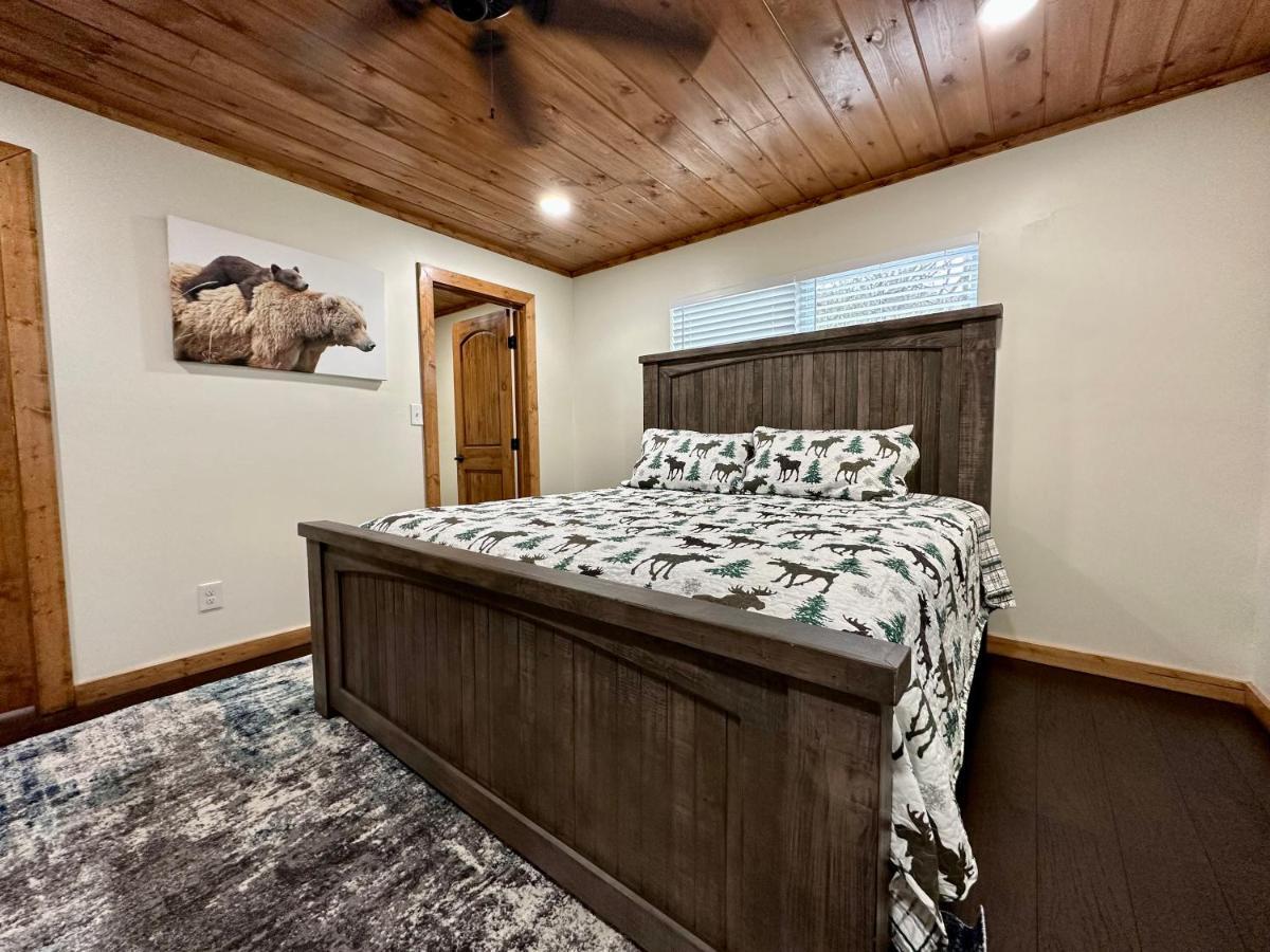 Creekfront Lodge: Brand New! Pigeon Forge Extérieur photo