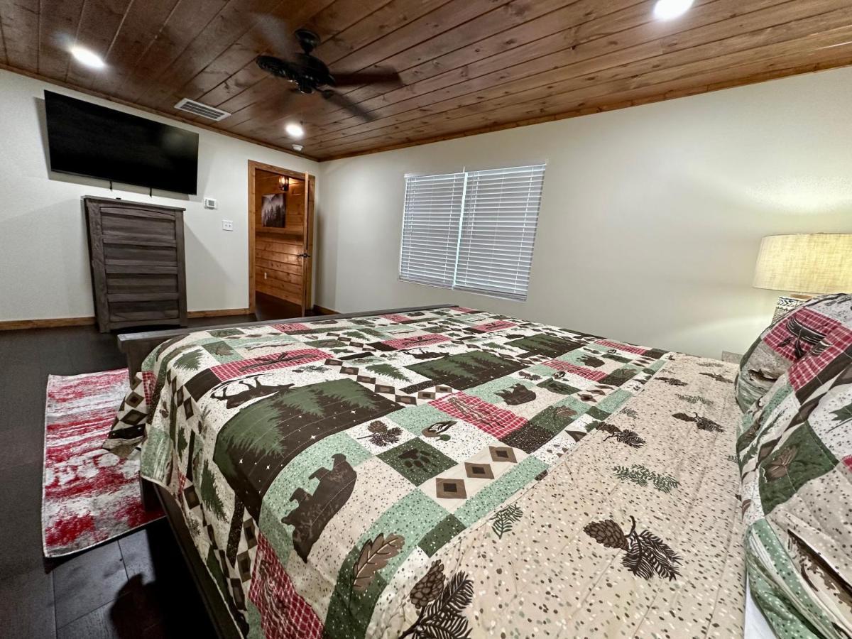 Creekfront Lodge: Brand New! Pigeon Forge Extérieur photo